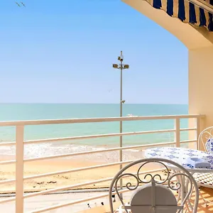 Genteel Victoria Cadiz