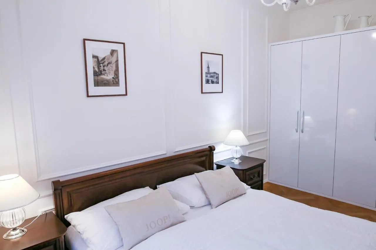 White & Gray Apartments Prag