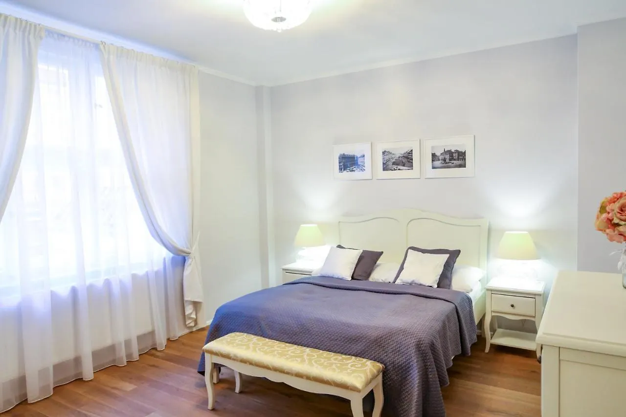 White & Gray Apartments Praga